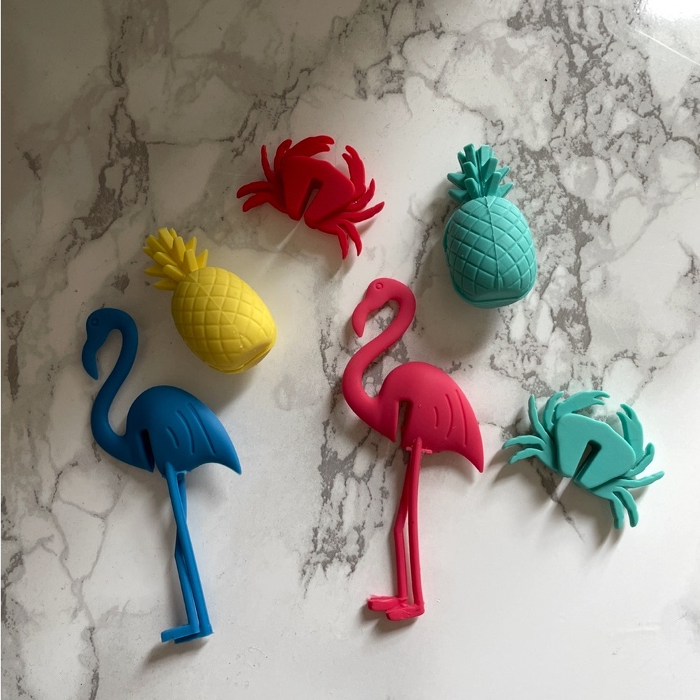 Colorful Flamingo and Pineapple Drink Markers